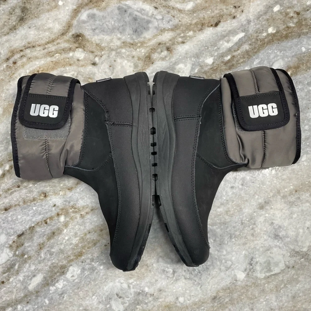 UGG TOTY WEATHER BOOTS- BLACK Kids Size 4 Thinsulate Waterproof Fleece Lining